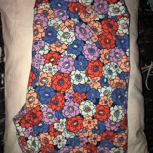 LulaRoe Tall Curvy 2 Leggings